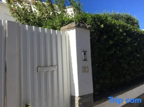 S. Pedro House - Apt. w/pool and garden 5 minutes from the beach