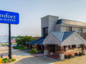Comfort Inn & Suites Evansville Airport