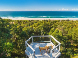 Seascape @ 19 Pindari - privacy, space, views