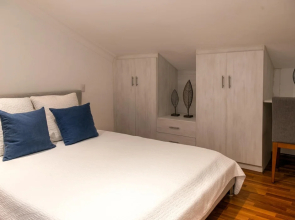 Feel the Ocean Breeze From This Alluring Beachfront Apartment - D302