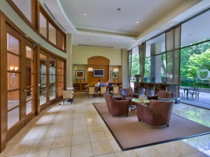 Crystal City Comfortable Apartments