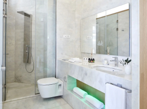 Avra City Boutique Hotel
