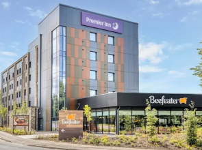 Premier Inn Bristol Parkway M32