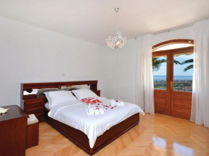 Beautiful Home in Split With Wifi and 3 Bedrooms