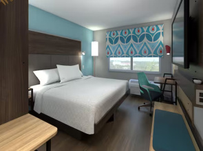 Tru by Hilton Midland East