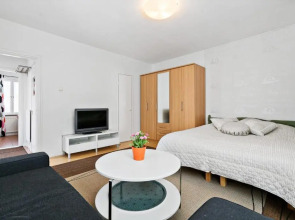 Majoitushuoneisto Tuomipuisto