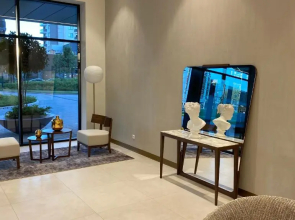 Stunning 1bdr serviced apartment with pool&gym,