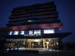 Malak Apartments