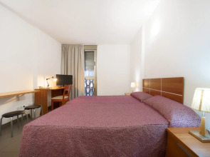 Mhc Arenales Hotel