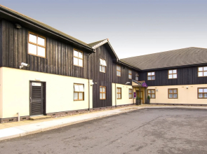 Premier Inn Bolton West