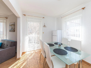 Awesome Apartment in Kastel Luksic With 1 Bedrooms and Wifi