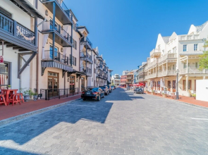 Seacrest - 6 - 2 Br townhouse by RedAwning