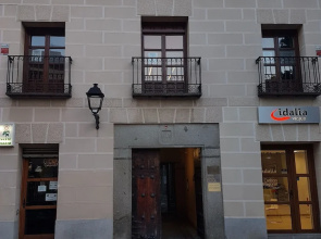 Avila Flats Soterraña "Plaza del Ejercito"