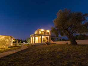 Fountain Villa