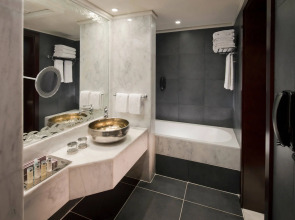 Отель Jumeirah Zabeel Saray Dubai