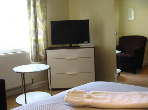 Simpson's Apartments