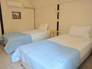 Baan Suan Rim Nam Resort