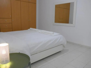 "kalamaki Plaza Apartments 'psari'"