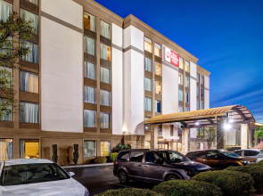 Holiday Inn & Suites Columbia NE - Ft Jackson Area by IHG