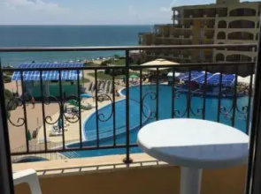 Apartments in Grand Midia Aheloy Palace