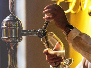 AX The Victoria Hotel