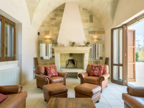 Masseria Le Giare In Carpignano Salentino