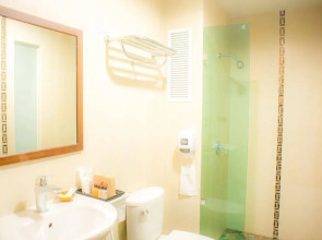 Collection O JA Siam City