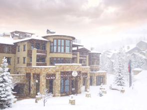 The Chateaux Deer Valley