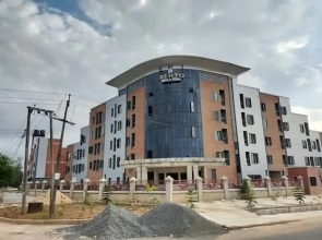 Rento Hotel and Suites