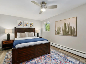 The Coral Suite, Stylish Stay in Old Town FoCo