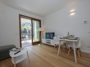 Argegno Home