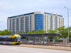 Embassy Suites by Hilton Minneapolis Airport