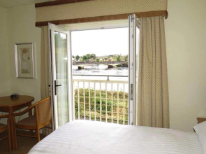 Glen Eden Hotel