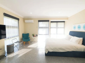 Lake Macquarie Manor