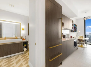 Studio with City Views in Downtown Miami