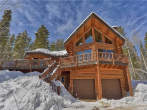 Black Bear Lodge Holiday Home 4