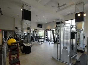 Global Luxury Suites at Town Center South