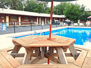 Swiss Cottage Inn