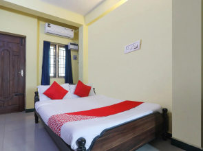 OYO 67644 D-qube Hotels