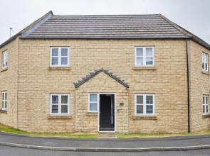 Host Stay Aynsley Mews