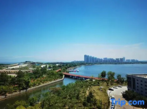 Jingxi Daojia Hotel (Rongcheng Downtown Cherry Lake Sports Park)