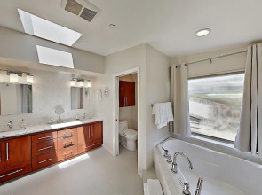2157hdm8 4 Bedroom Home