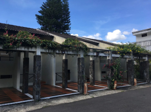 éL Hotel Kartika Wijaya Batu