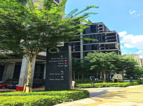 Arcoris Mont Kiara Apartments by Emily in Town