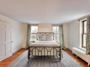 Elliot by Avantstay Historic Character Home in Great Location!