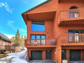 Happy Trails - 3 Br Townhouse