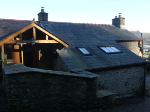 Violet Cottage 3 Bedroom Apartment by Cardiff Holiday Homes