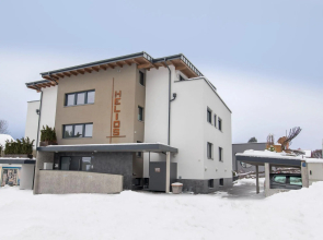 Apartment in Neukirchen near the mountain railway