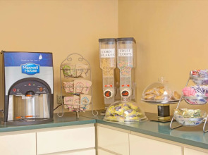 Travelodge by Wyndham Fort Lauderdale