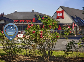 ibis Senlis